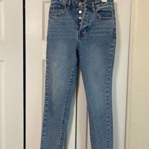 High rise 90s jeans